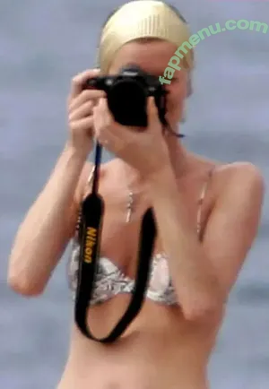 Eva Herzigová / evaherzigova nude photo #0037