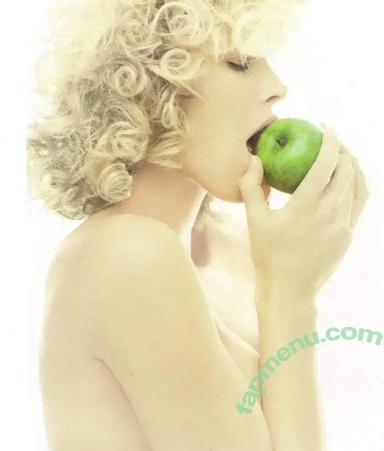 Eva Herzigová nude photo #0051 (evaherzigova)