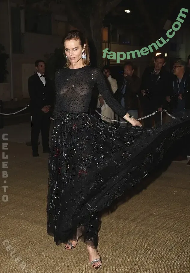 Eva Herzigová nude photo #0233 (EvaHerzigova.Fr / evaherzigova)