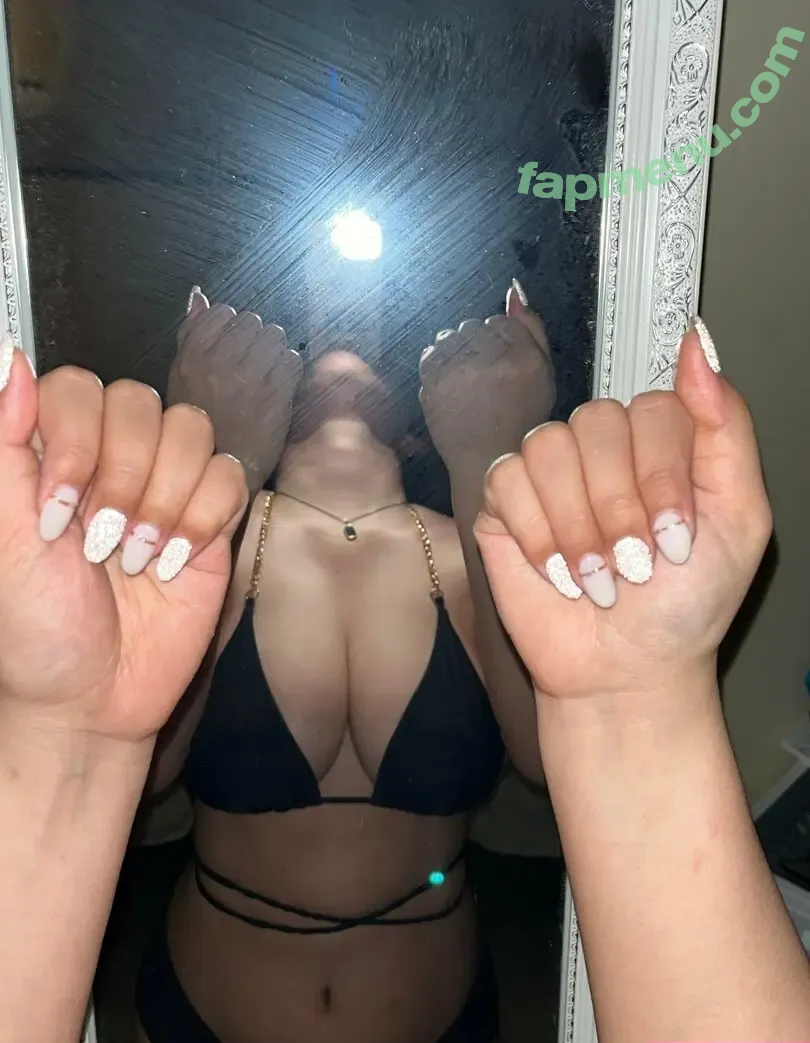 eva_isursin nude photo #0003 (evaursin)