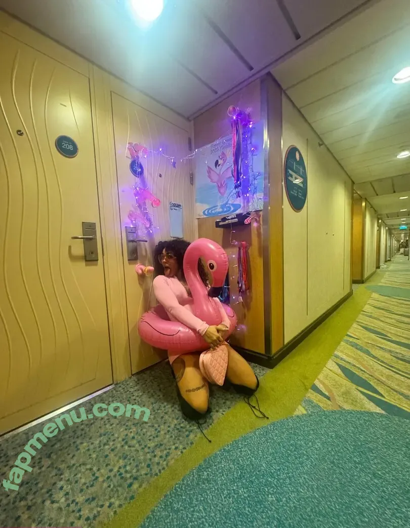 Eva Maxim nude photo #0316 (Eva_Maxim / eva_maxim_theangel)