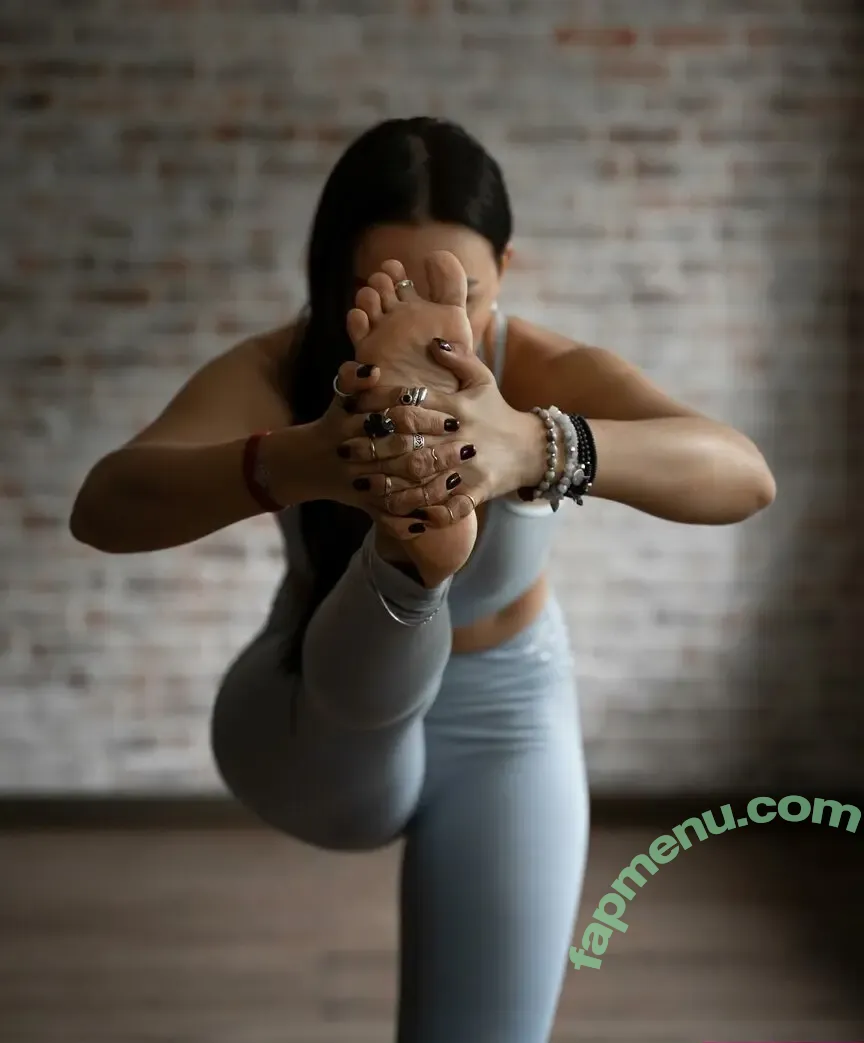 Eva.Shik nude photo #0006 (yoga_eva_shik)
