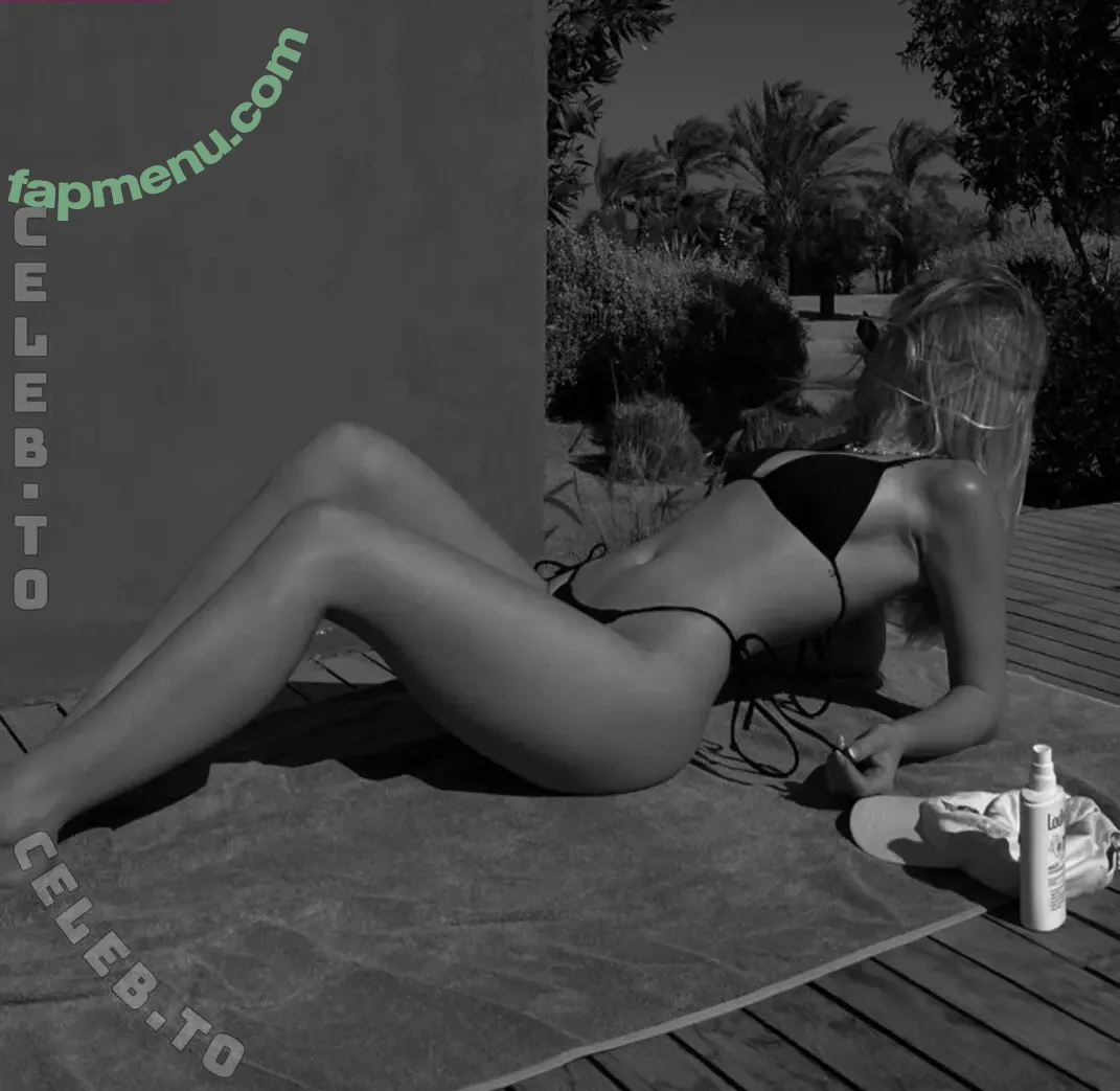 Eva Zimmermann nude photo #0036 (evaa.zimmermann)