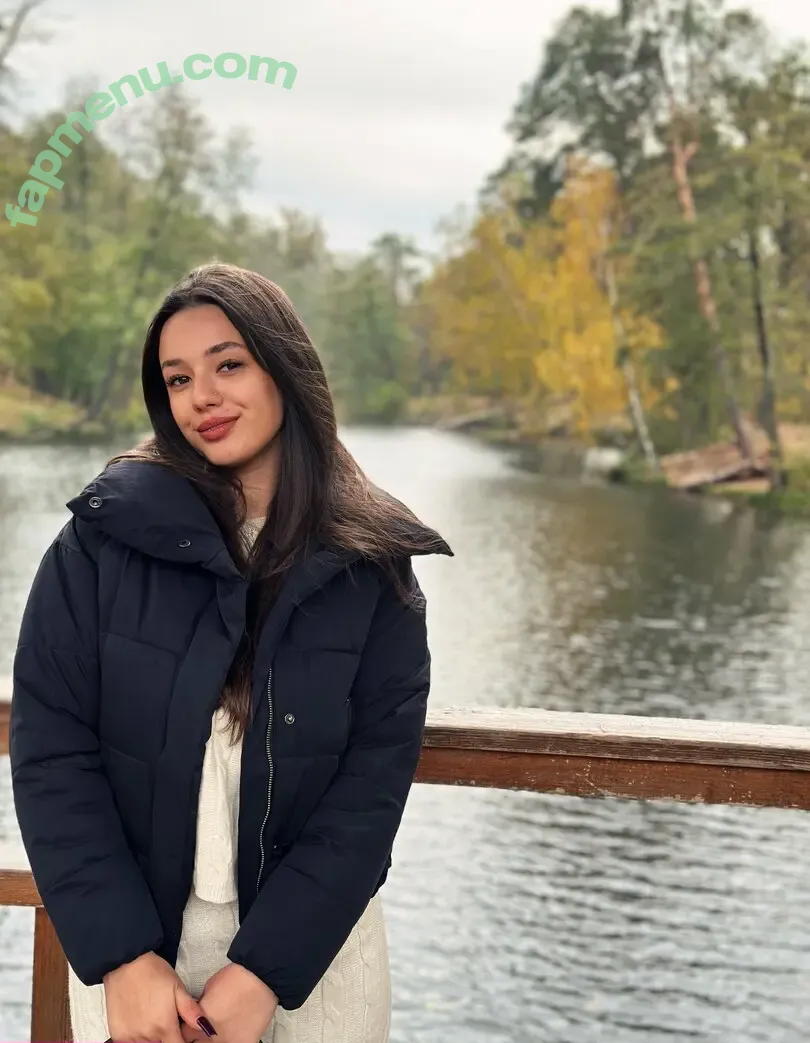 evaelfie_xoxo nude photo #0075 (Eva Elfie / evaaa.elfieee)