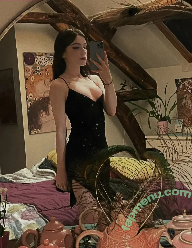 Evalunna nude photo #0042 (EvalunnaTV / evalunna.f)