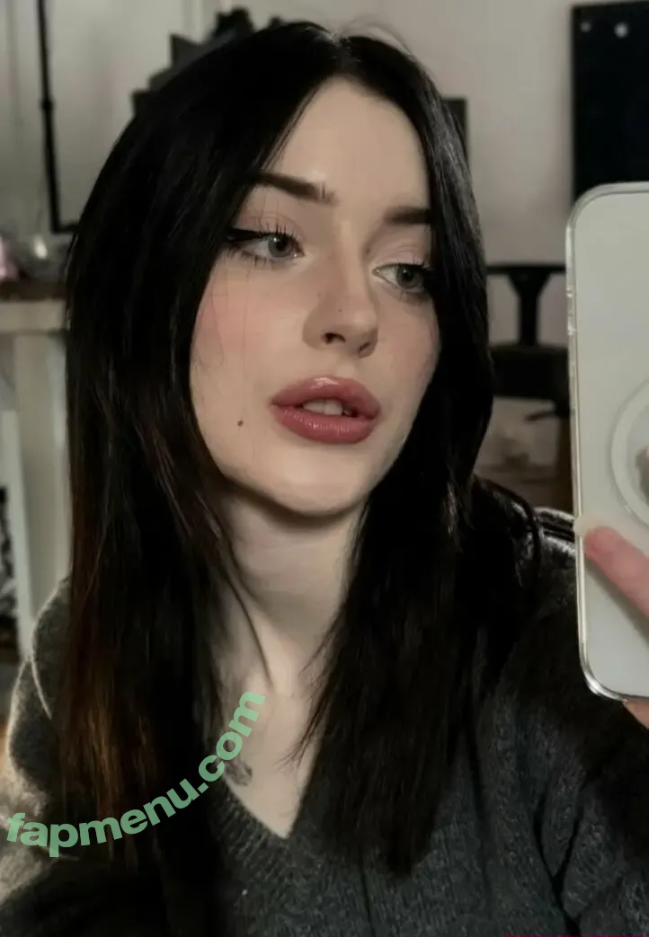 Evalunna nude photo #0061 (EvalunnaTV / evalunna.f)