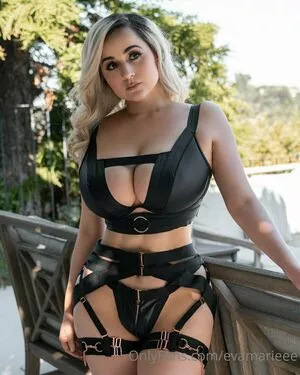 evamarieee / imevamariee nude photo #0042