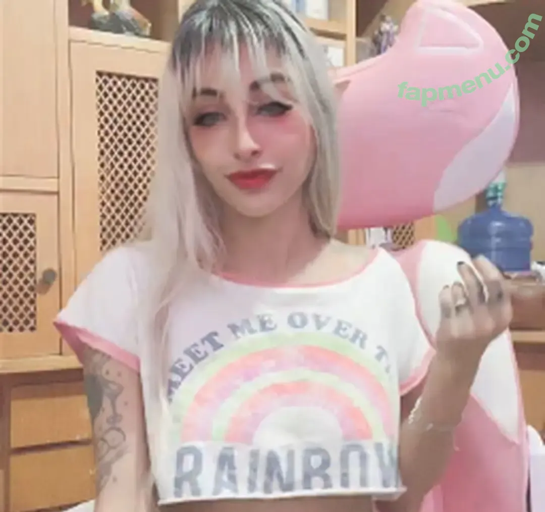 Evan Lilith nude photo #0003 (Agroserei / vialiah / yourdolllilith)