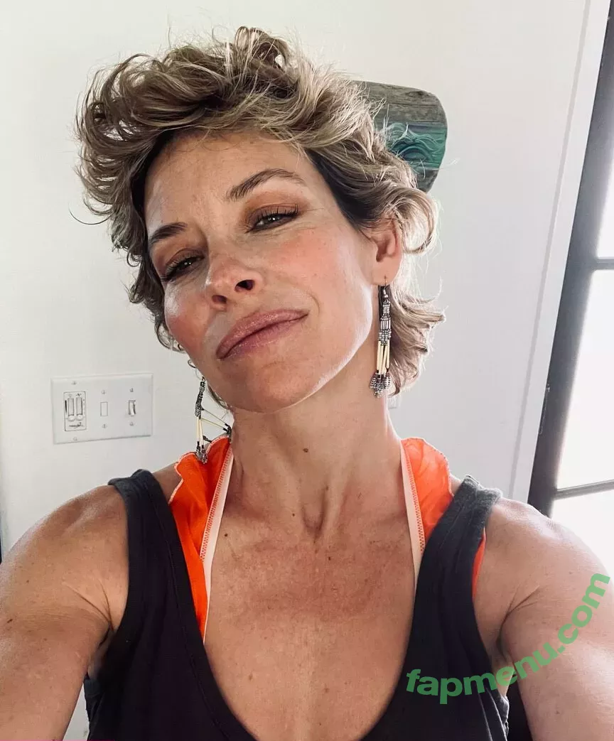 Evangeline Lilly nude photo #0121 (evangelinelillyofficial / lilyevangeline)