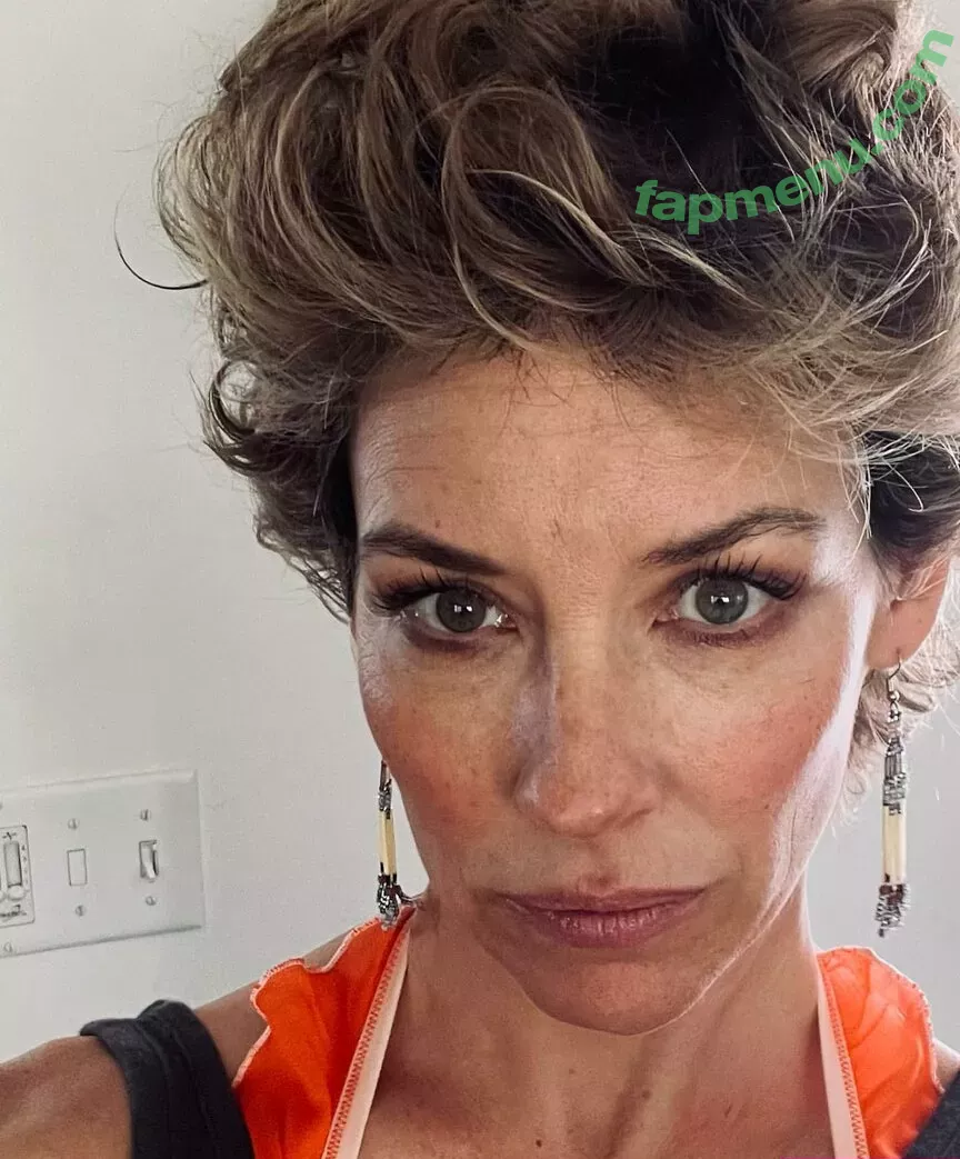 Evangeline Lilly nude photo #0122 (evangelinelillyofficial / lilyevangeline)