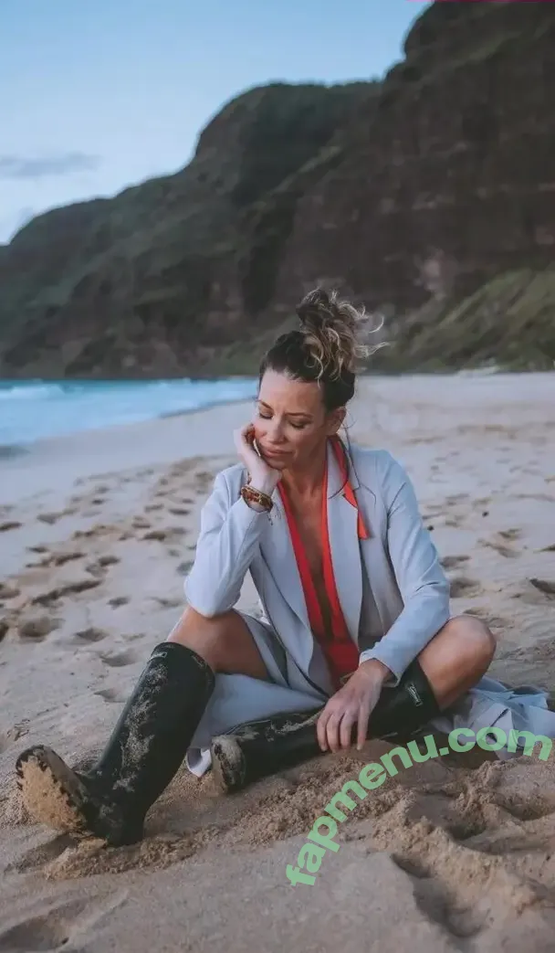 Evangeline Lilly nude photo #0536 (evangelinelillyofficial / lilyevangeline)