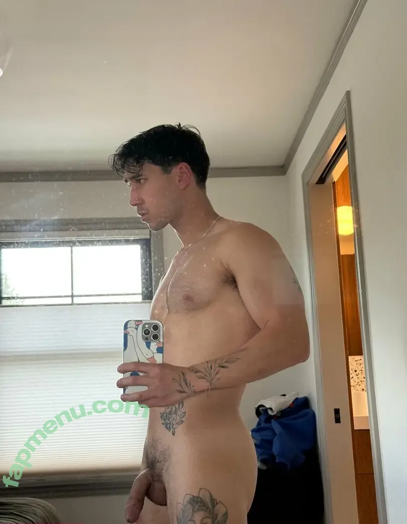 evanlamicella nude photo #0012 (evanlamicella)