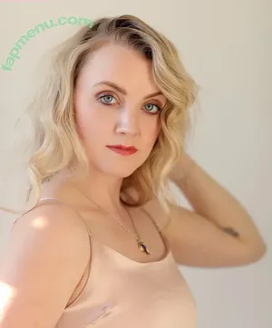 Evanna Lynch / evannalynch nude photo #0120
