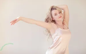 Evanna Lynch / evannalynch nude photo #0121