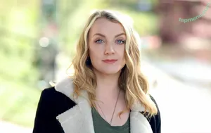 Evanna Lynch / evannalynch nude photo #0131