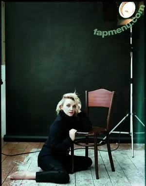 Evanna Lynch / evannalynch nude photo #0148