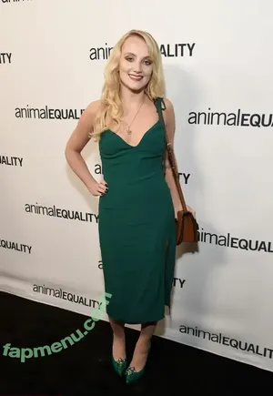 Evanna Lynch / evannalynch nude photo #0175