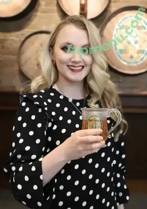 Evanna Lynch / evannalynch nude photo #0185