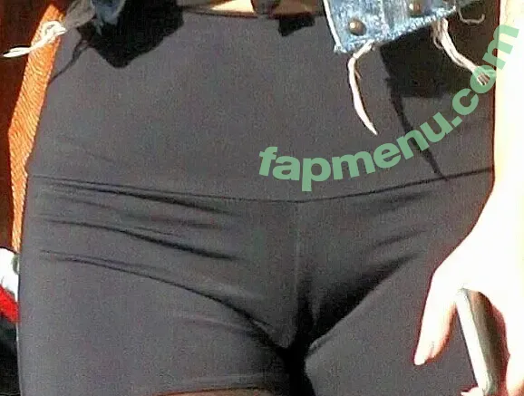 Evanna Lynch nude photo #0086 (evannalynch)
