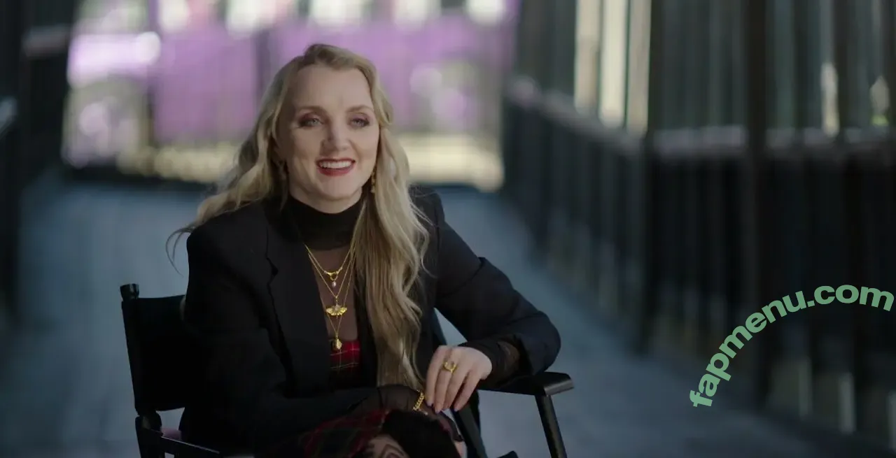 Evanna Lynch nude photo #0106 (evannalynch)