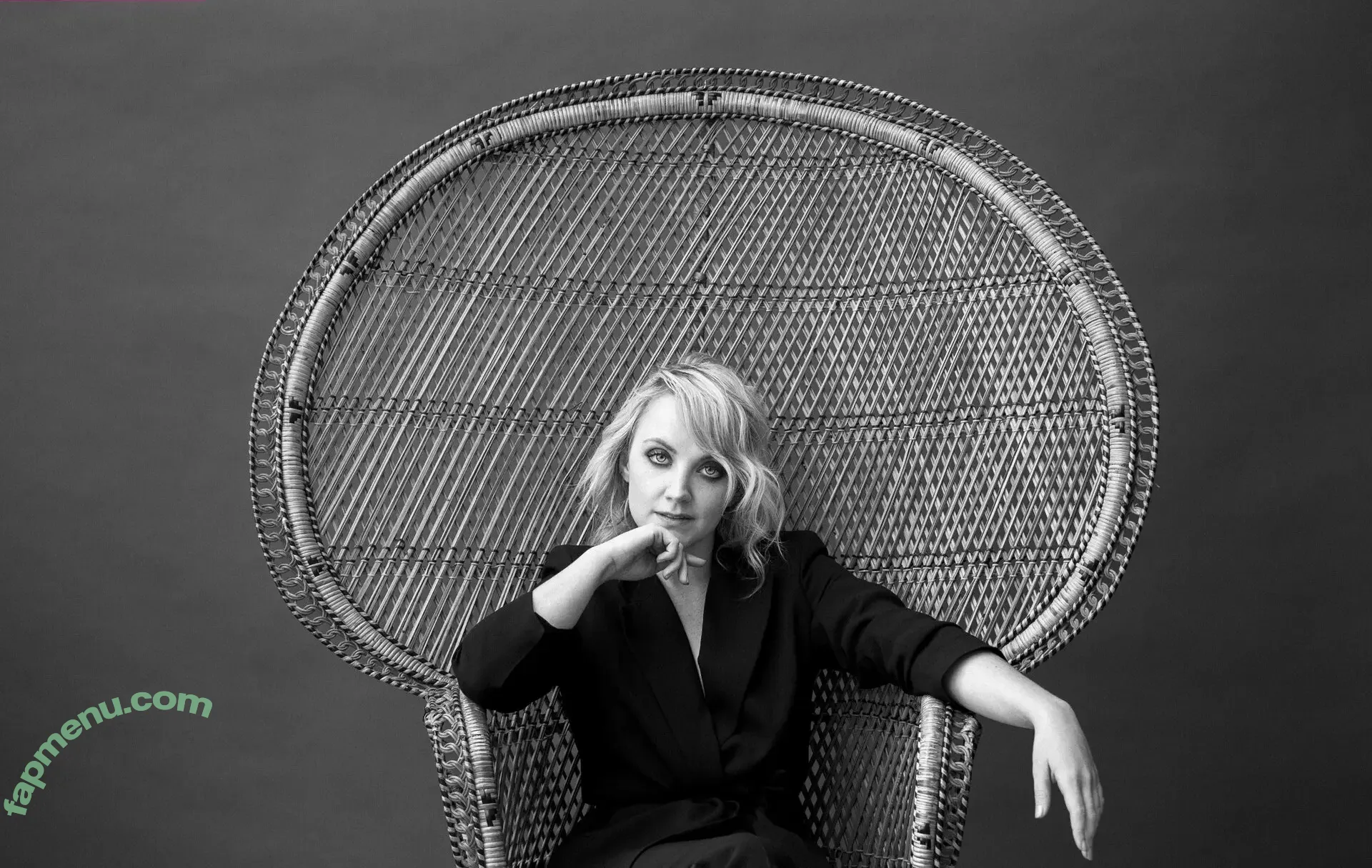 Evanna Lynch nude photo #0133 (evannalynch)