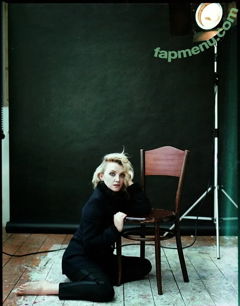 Evanna Lynch nude photo #0148 (evannalynch)