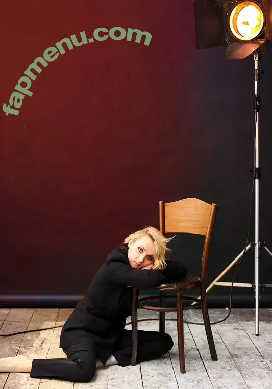 Evanna Lynch nude photo #0159 (evannalynch)