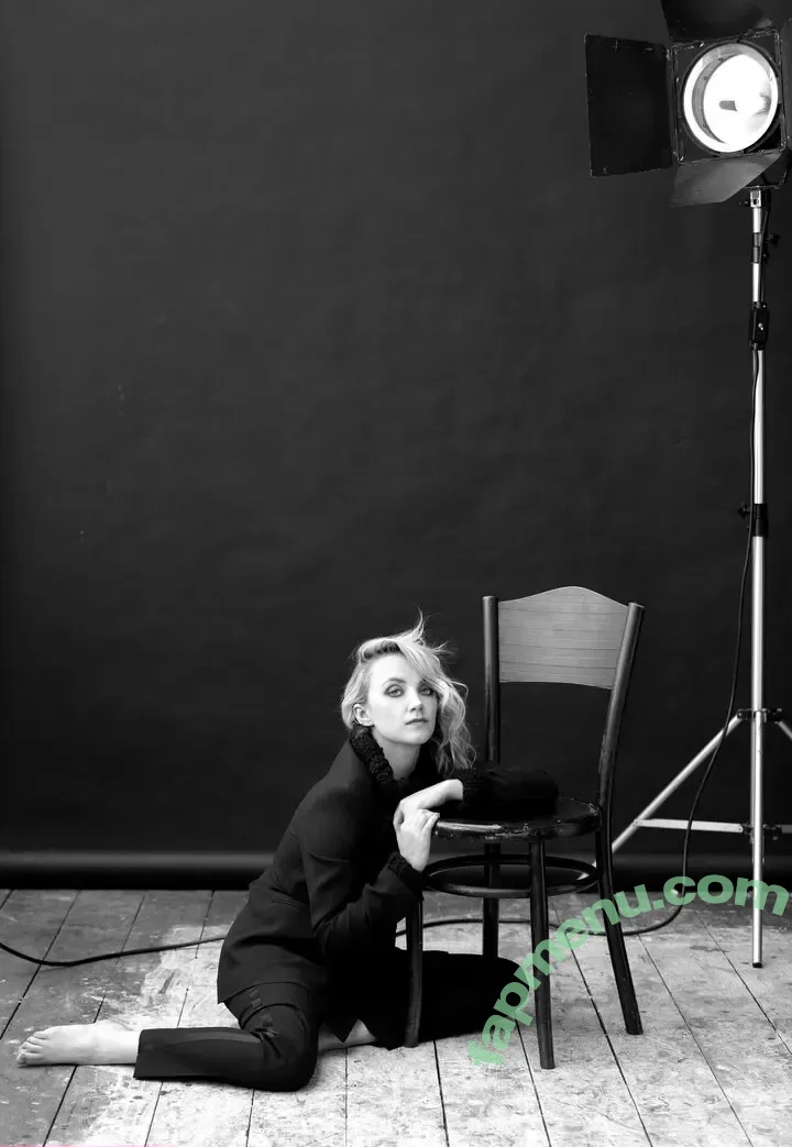 Evanna Lynch nude photo #0161 (evannalynch)