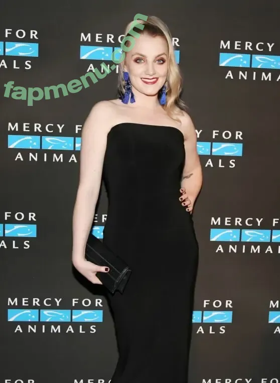 Evanna Lynch nude photo #0168 (evannalynch)
