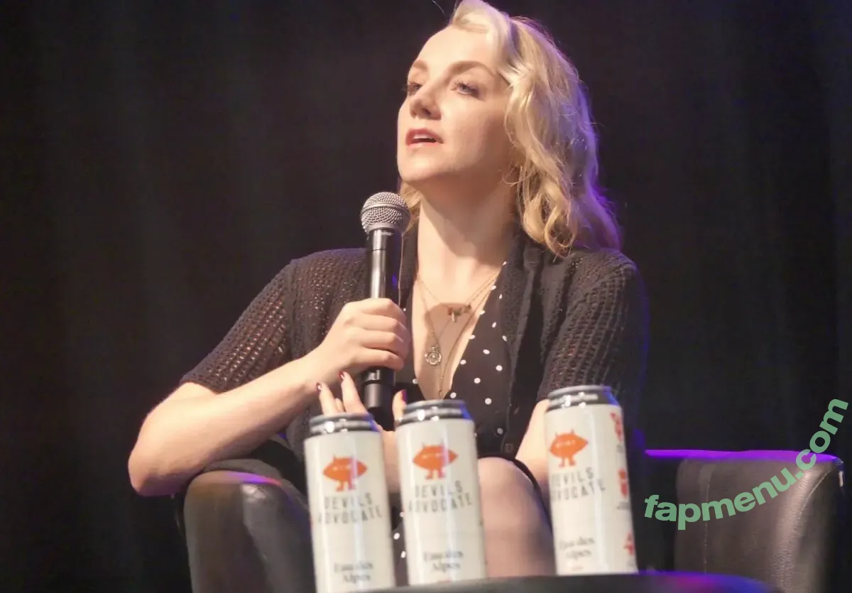 Evanna Lynch nude photo #0188 (evannalynch)