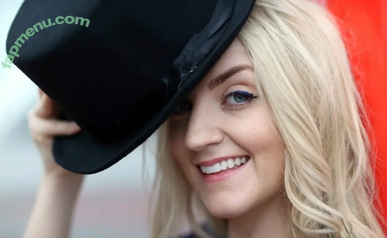 Evanna Lynch nude photo #0225 (evannalynch)