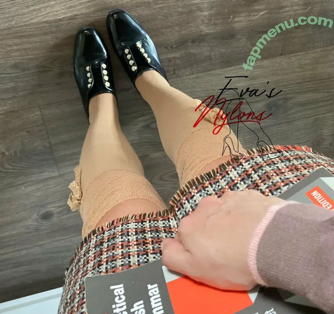 evasnylons nude photo #0062 (harisnyas_csaj)