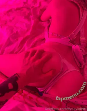 EvaViolet / evaaviolett nude photo #0008