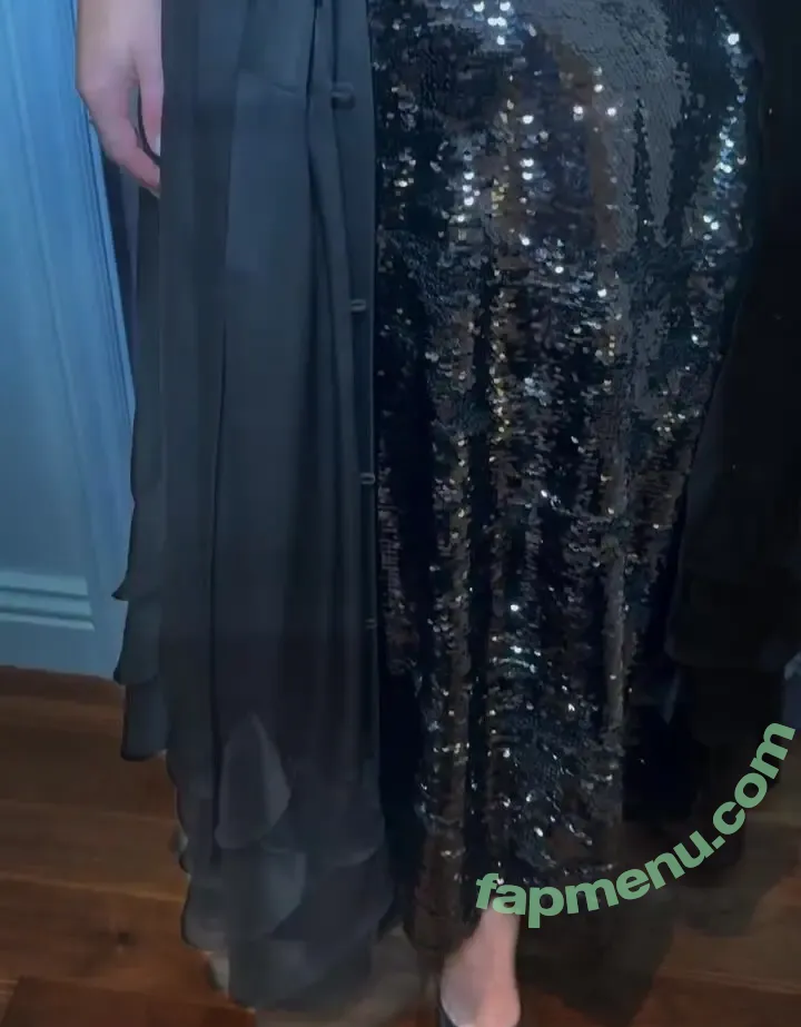 Eve Hewson nude photo #0398 (evehewson)