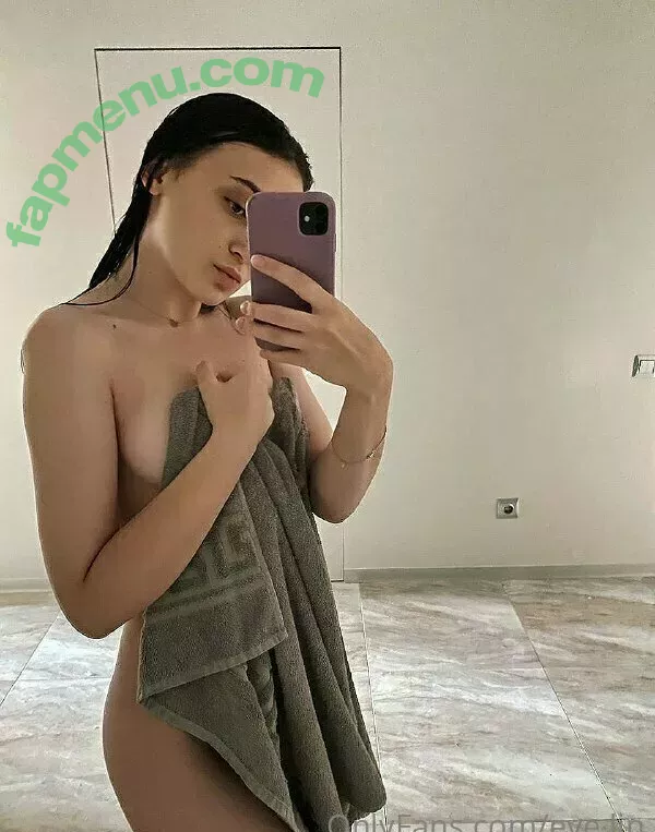 eve_llin nude photo #0005 (eve_llin)