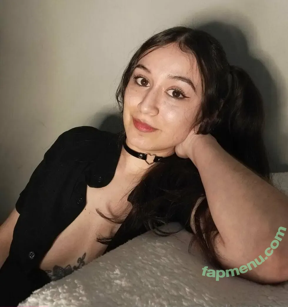 evelinpradenas nude photo #0003 (shesevelyn)