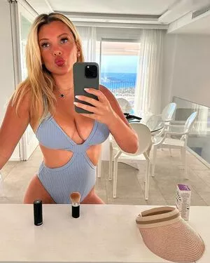 Evelyn Burdecki / evelyn_burdecki / evelynburdecki nude photo #0127