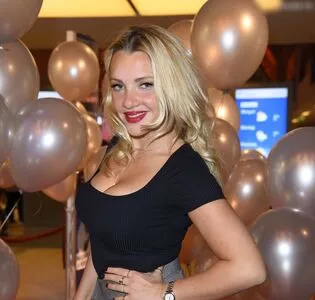 Evelyn Burdecki / evelyn_burdecki / evelynburdecki nude photo #0144