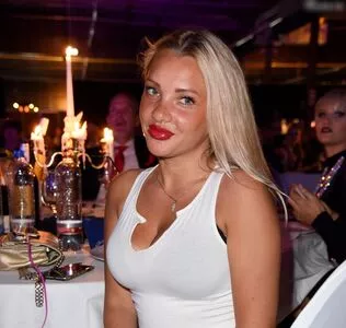 Evelyn Burdecki / evelyn_burdecki / evelynburdecki nude photo #0146