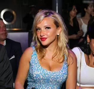 Evelyn Burdecki / evelyn_burdecki / evelynburdecki nude photo #0159