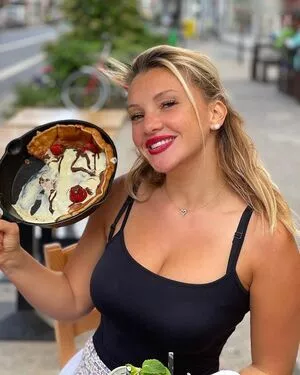 Evelyn Burdecki / evelyn_burdecki / evelynburdecki nude photo #0166