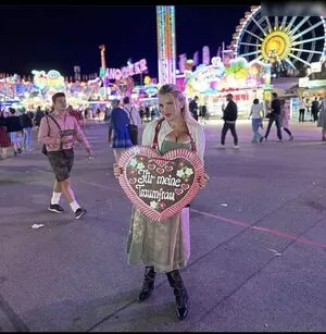 Evelyn Burdecki / evelyn_burdecki / evelynburdecki nude photo #0189