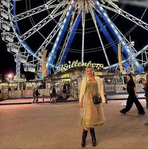 Evelyn Burdecki / evelyn_burdecki / evelynburdecki nude photo #0190