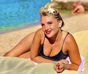 Evelyn Burdecki / evelyn_burdecki / evelynburdecki nude photo #0348