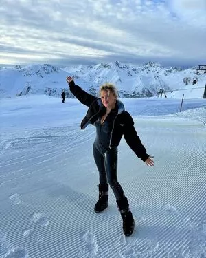 Evelyn Burdecki / evelyn_burdecki / evelynburdecki nude photo #0379