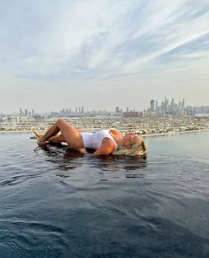 Evelyn Burdecki / evelyn_burdecki / evelynburdecki nude photo #0382