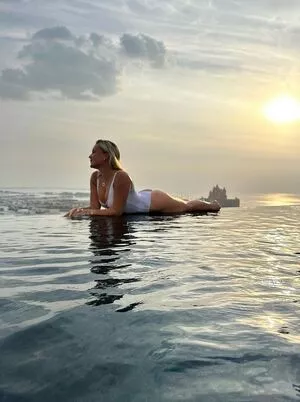 Evelyn Burdecki / evelyn_burdecki / evelynburdecki nude photo #0385