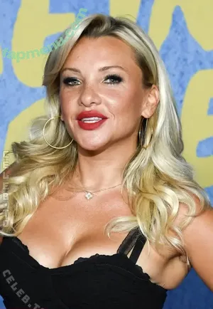 Evelyn Burdecki / evelyn_burdecki / evelynburdecki nude photo #0710