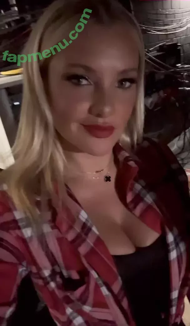 Evelyn Burdecki nude photo #0181 (evelyn_burdecki / evelynburdecki)