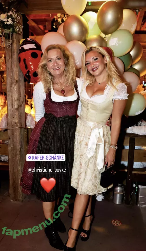 Evelyn Burdecki nude photo #0185 (evelyn_burdecki / evelynburdecki)